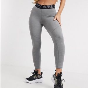 Light grey Nike pro leggings